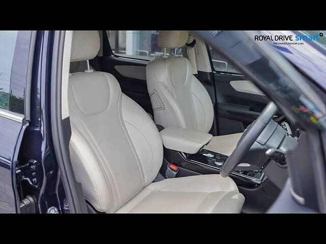 Used Mahindra XUV700 AX 7 Petrol AT 7 STR [2021] in Kochi