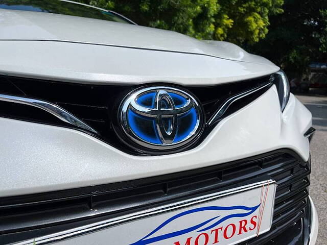 Used Toyota Camry Hybrid in Delhi