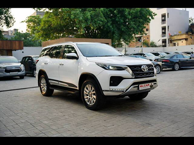 Used Toyota Fortuner 4X4 AT 2.8 Diesel in Delhi