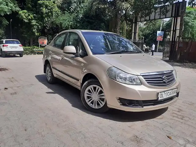 Used 2013 Maruti Suzuki SX4 in Delhi