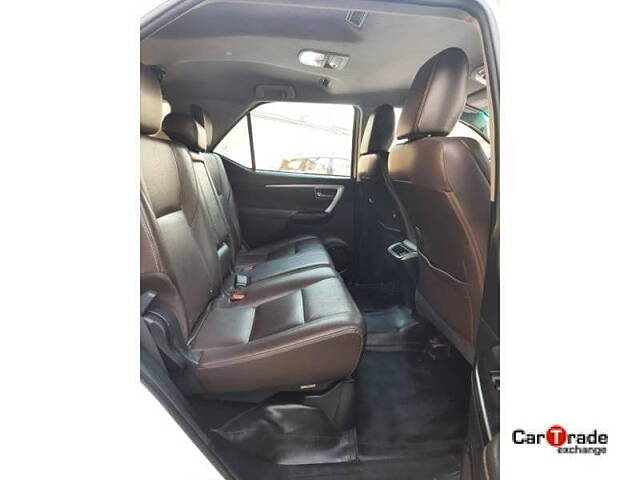 Used Toyota Fortuner [2016-2021] 2.8 4x2 AT [2016-2020] in Ahmedabad