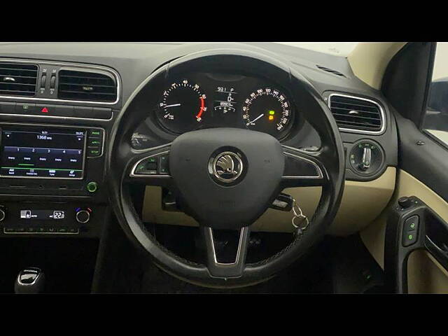 Used Skoda Rapid Style 1.6 MPI AT in Mumbai