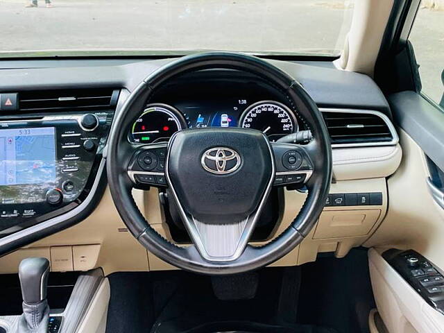 Used Toyota Camry Hybrid in Delhi