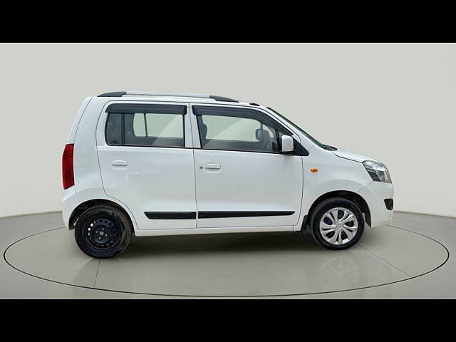 Used Maruti Suzuki Wagon R 1.0 [2014-2019] VXI in Ahmedabad