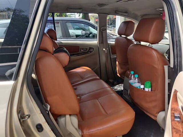 Used Toyota Innova [2009-2012] 2.5 VX 8 STR BS-IV in Mumbai