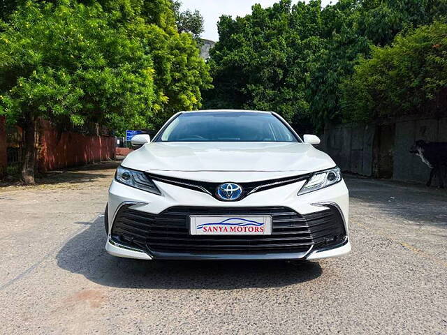 Used Toyota Camry Hybrid in Delhi