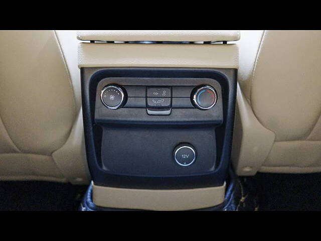 Used Ford Endeavour [2016-2019] Titanium 3.2 4x4 AT in Delhi