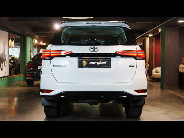 Used Toyota Fortuner Legender 2.8 4X4 AT in Delhi