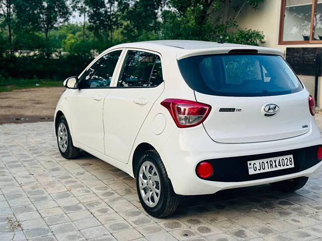 Used Hyundai Grand i10 Magna 1.2 Kappa VTVT in Ahmedabad