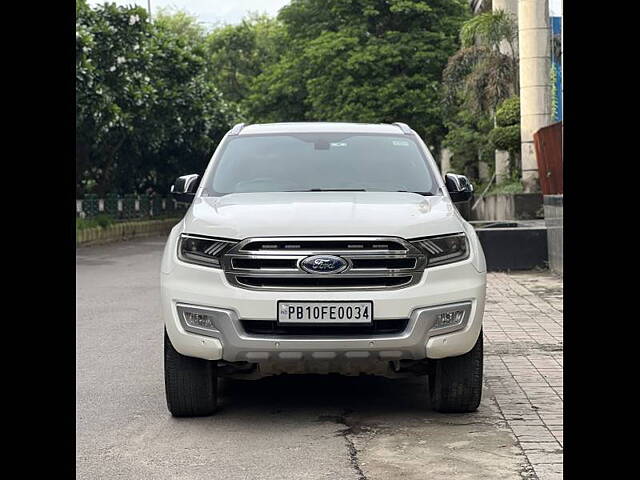 Used Ford Endeavour [2016-2019] Titanium 3.2 4x4 AT in Ghaziabad