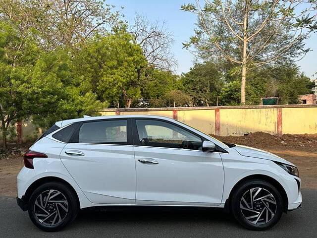 Used Hyundai i20 [2020-2023] Asta (O) 1.2 MT in Vadodara