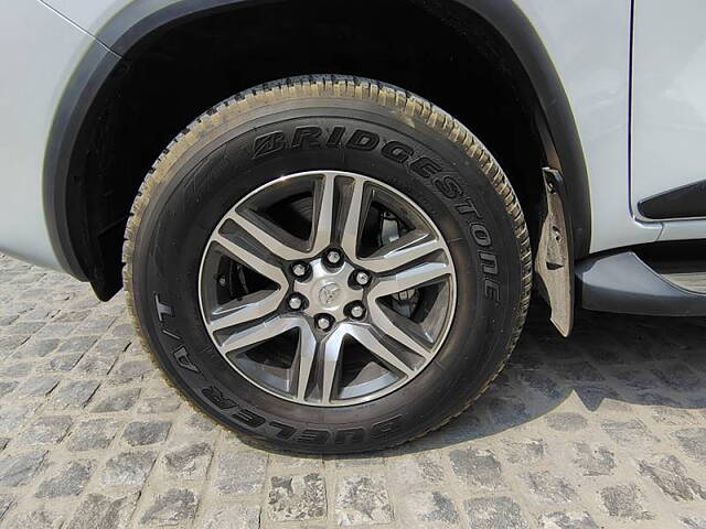 Used Toyota Fortuner 4X2 AT 2.7 Petrol in Delhi