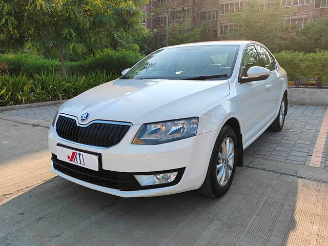 Used Skoda Octavia [2015-2017] 2.0 TDI CR Ambition Plus in Ahmedabad