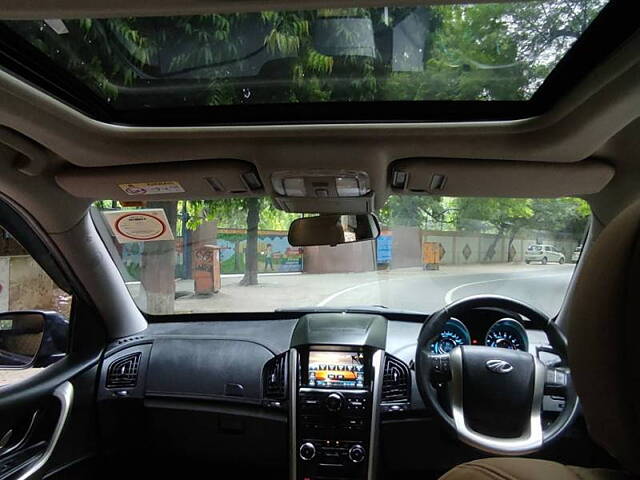 Used Mahindra XUV500 W11 AT in Delhi