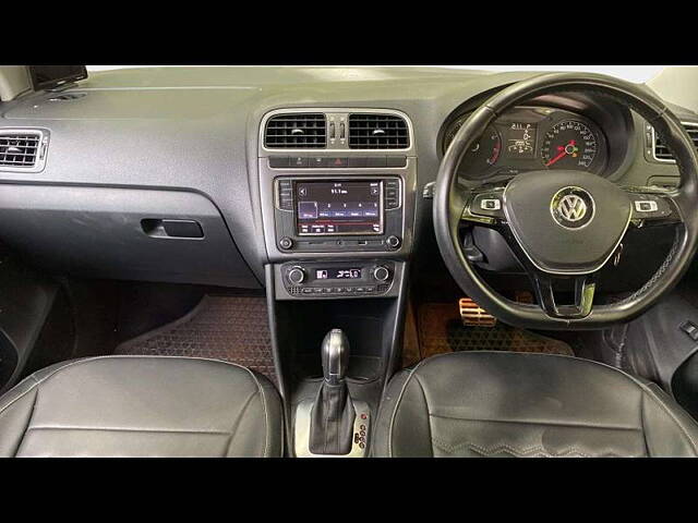 Used Volkswagen Vento [2015-2019] Highline Plus 1.2 (P) AT 16 Alloy in Chennai