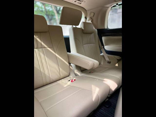 Used Toyota Vellfire VIP – Executive Lounge in Delhi