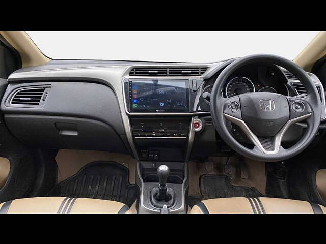 Used Honda City 4th Generation V Petrol [2017-2019] in Hyderabad