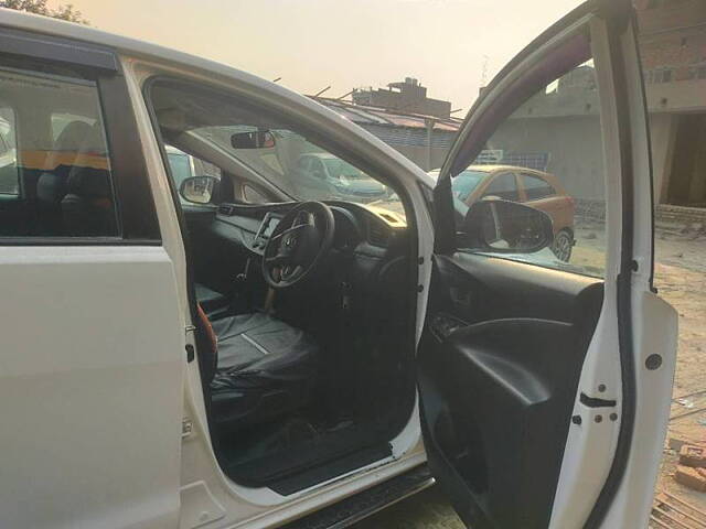 Used Toyota Innova Crysta [2016-2020] 2.4 G 8 STR [2016-2017] in Samastipur