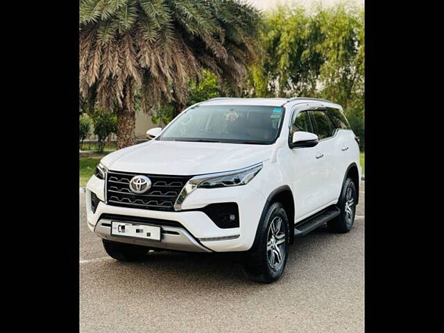 Used Toyota Fortuner [2016-2021] 2.8 4x2 AT [2016-2020] in Chandigarh