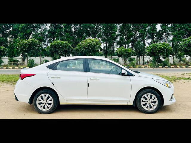 Used Hyundai Verna [2017-2020] EX 1.6 CRDi [2017-2018] in Vadodara