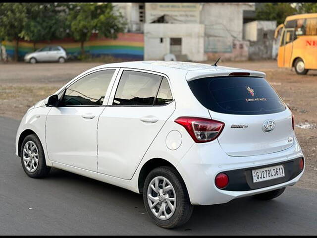 Used Hyundai Grand i10 Magna AT 1.2 Kappa VTVT in Ahmedabad