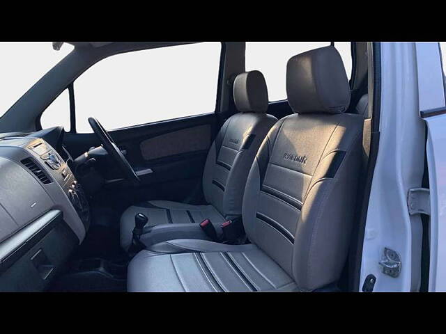 Used Maruti Suzuki Wagon R 1.0 [2014-2019] VXI in Ahmedabad