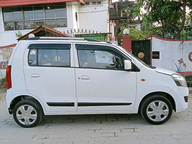 Used Maruti Suzuki Wagon R 1.0 [2014-2019] VXI AMT in Guwahati