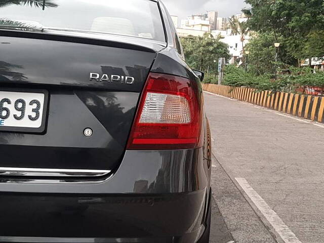 Used Skoda Rapid Style 1.6 MPI in Mumbai