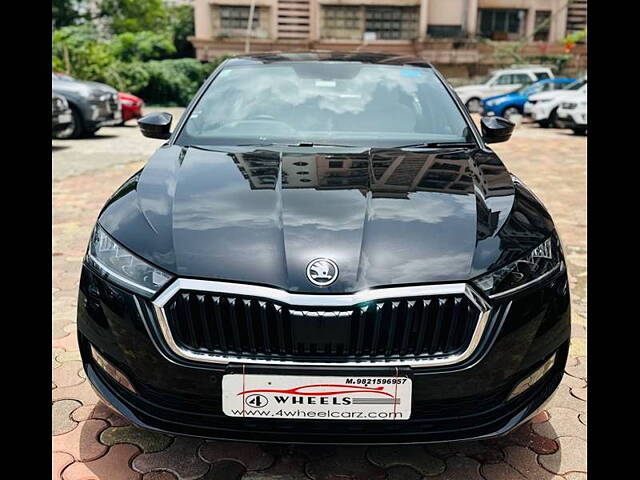 Used 2022 Skoda Octavia in Mumbai