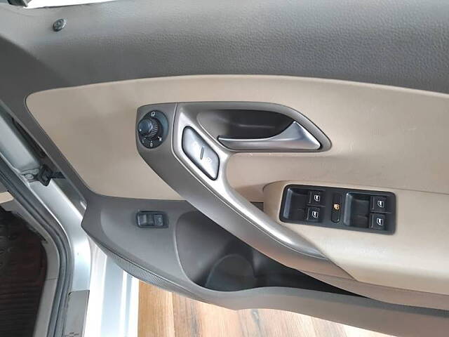 Used Volkswagen Vento [2015-2019] Highline Plus 1.2 (P) AT 16 Alloy in Mumbai