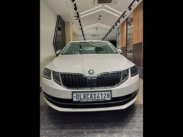 Used 2019 Skoda Octavia in Delhi