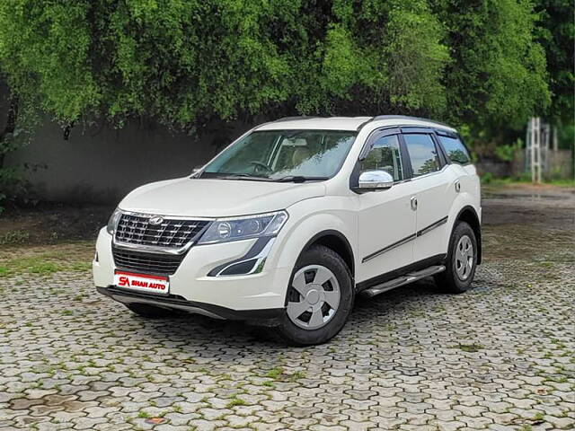 Used Mahindra XUV500 W7 [2018-2020] in Ahmedabad