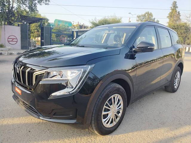 Used Mahindra XUV700 MX Petrol MT 5 STR [2021] in Delhi