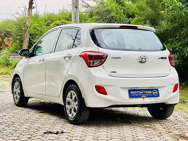 Used Hyundai Grand i10 [2013-2017] Magna 1.1 CRDi [2016-2017] in Ahmedabad