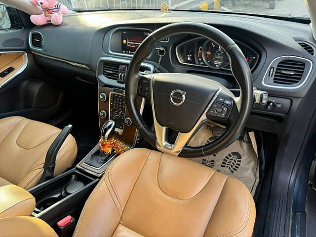 Used Volvo V40 Cross Country [2013-2016] D3 in Hyderabad