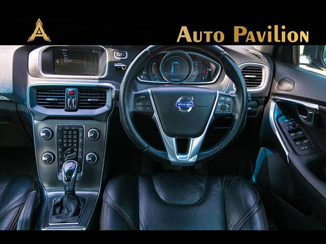 Used Volvo V40 Cross Country [2013-2016] D3 in Mumbai