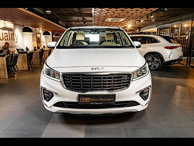 Used 2022 Kia Carnival in Delhi