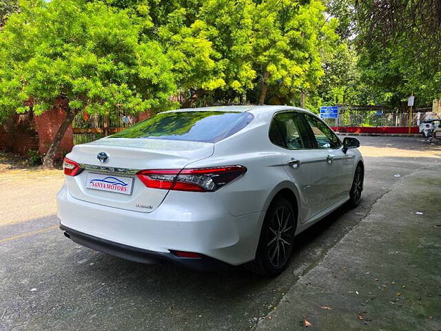 Used Toyota Camry Hybrid in Delhi