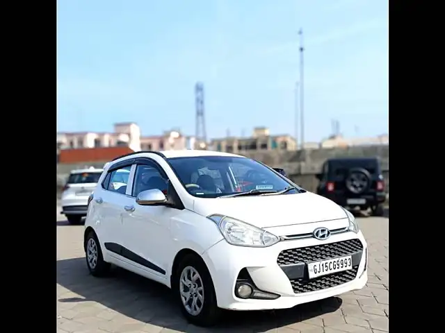 Used 2017 Hyundai Grand i10 in Valsad