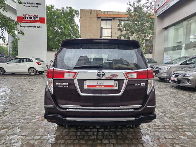 Used Toyota Innova Crysta [2016-2020] 2.4 V Diesel in Delhi