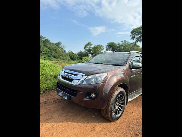 Used Isuzu D-Max V-Cross [2016-2018] 4x4 in Pune