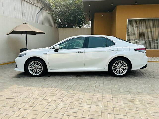 Used Toyota Camry Hybrid in Delhi