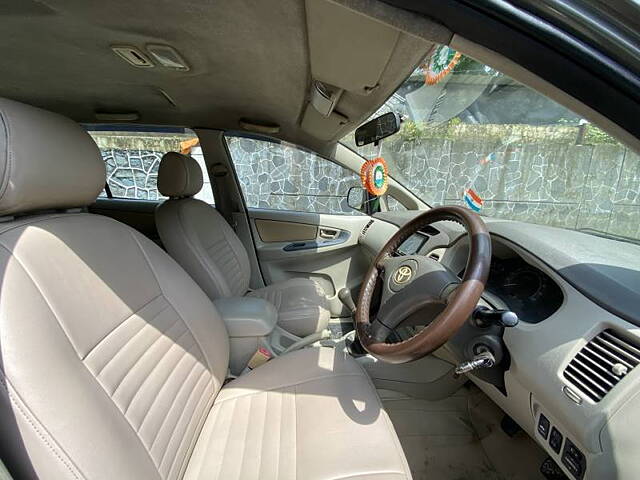 Used Toyota Innova [2005-2009] 2.5 G4 8 STR in Mumbai