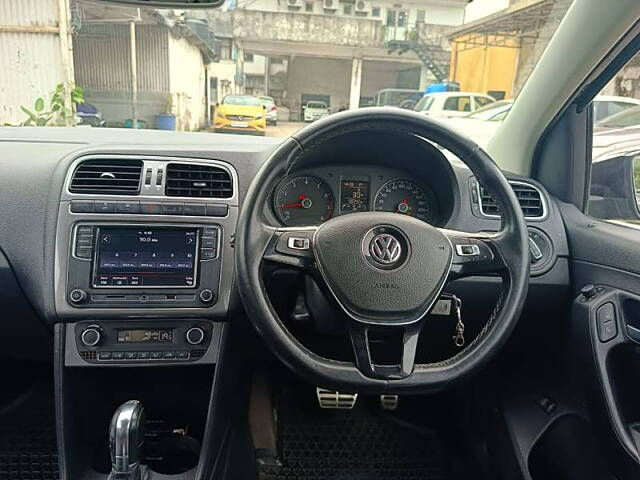 Used Volkswagen Vento [2015-2019] Highline Plus 1.2 (P) AT 16 Alloy in Mumbai