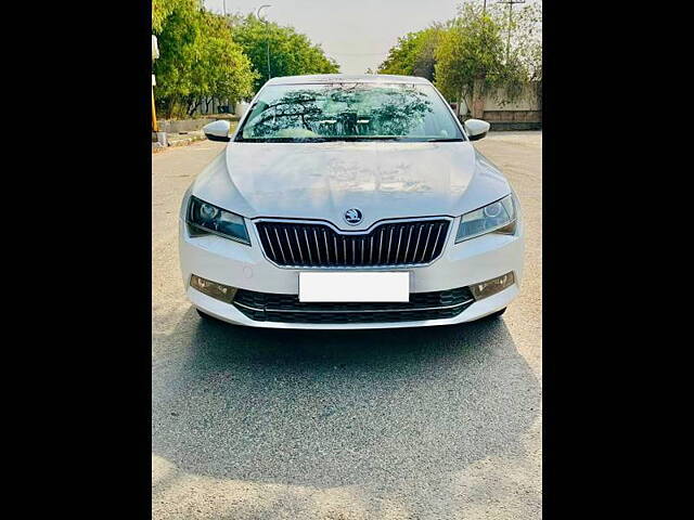 Used 2018 Skoda Superb in Delhi