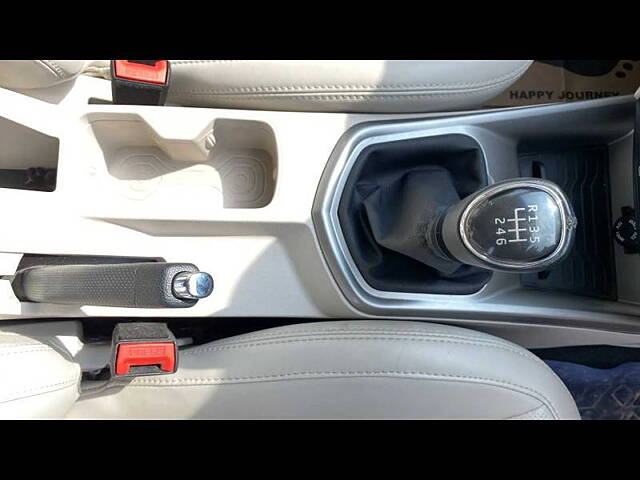 Used Mahindra XUV300 [2019-2024] W8 (O) 1.2 Petrol in Hyderabad