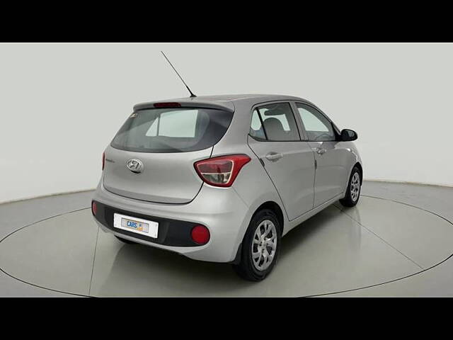 Used Hyundai Grand i10 Magna 1.2 Kappa VTVT in Ahmedabad