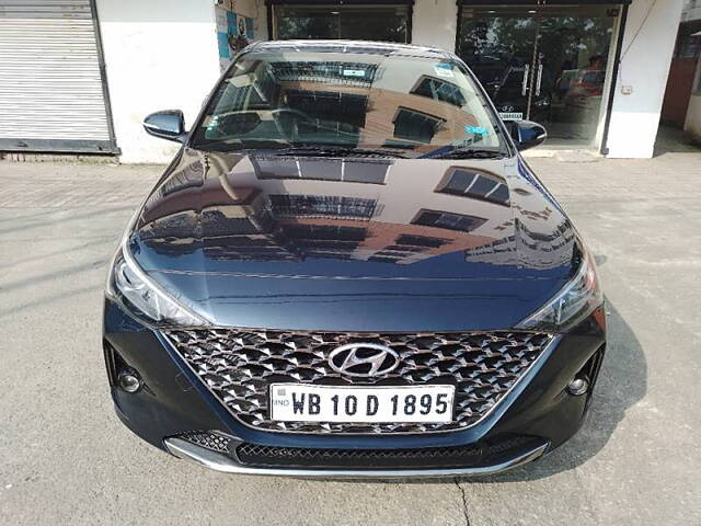 Used 2022 Hyundai Verna in Kolkata