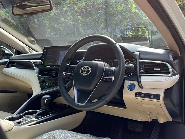 Used Toyota Camry Hybrid in Delhi