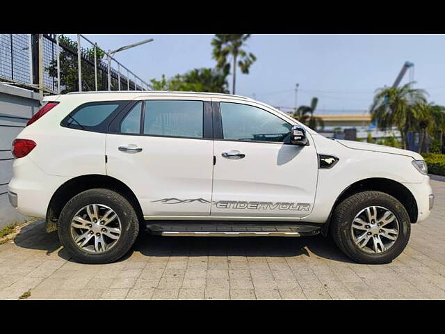 Used Ford Endeavour [2016-2019] Titanium 3.2 4x4 AT in Kolkata